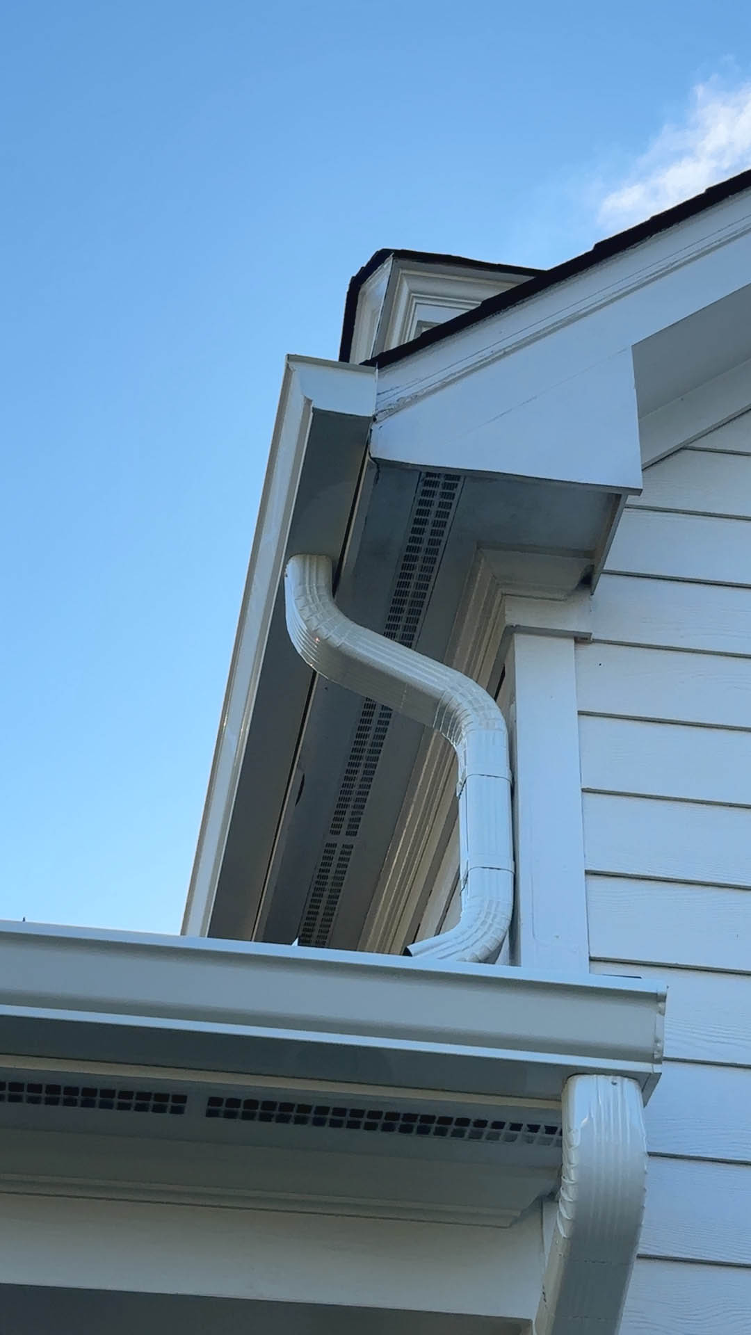 OCT_Project-Gutters-LindsaysParents-DJI_20260409_080229_813